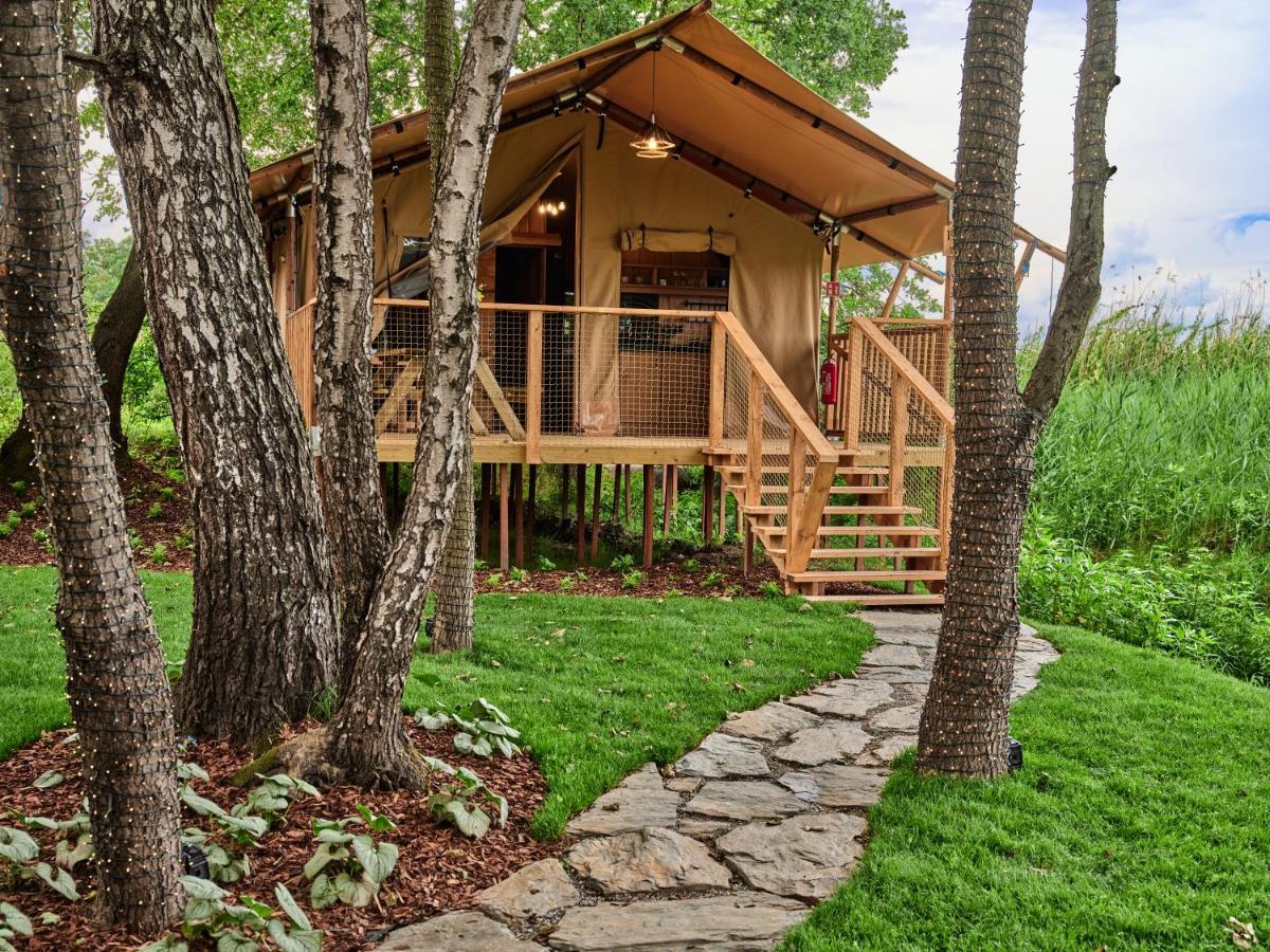 Готель Zatoria Luxury Glamping Затор Екстер'єр фото