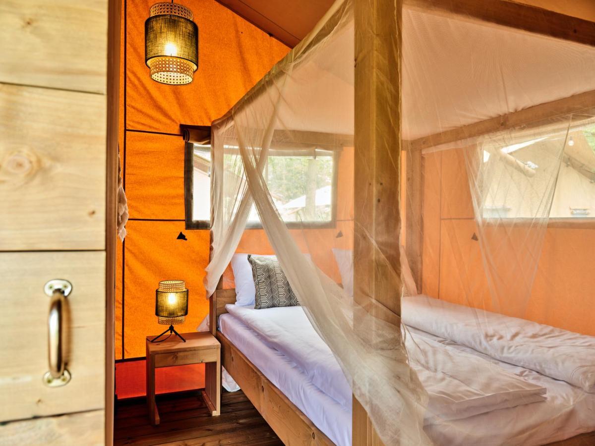 Готель Zatoria Luxury Glamping Затор Екстер'єр фото