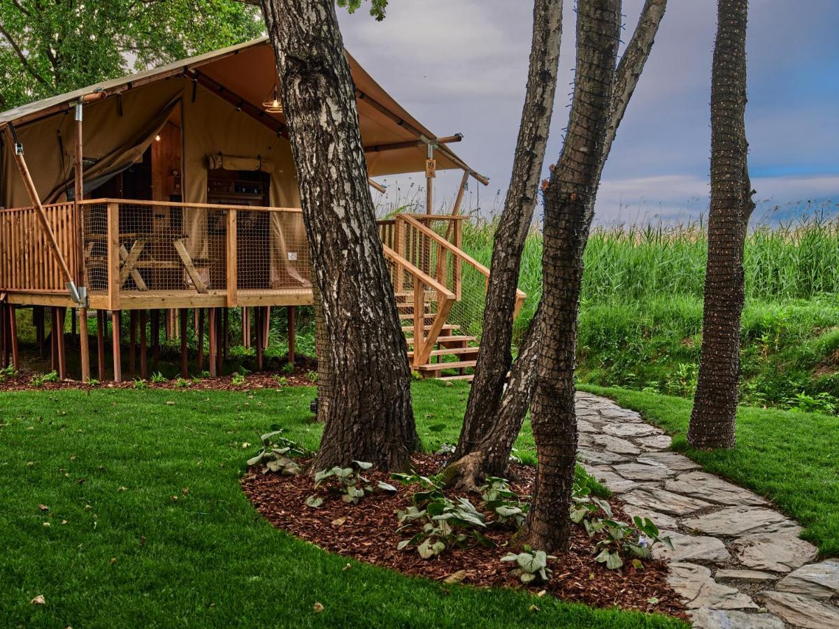 Готель Zatoria Luxury Glamping Затор Екстер'єр фото