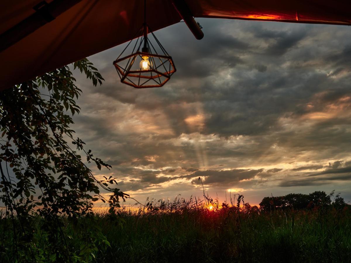 Готель Zatoria Luxury Glamping Затор Екстер'єр фото