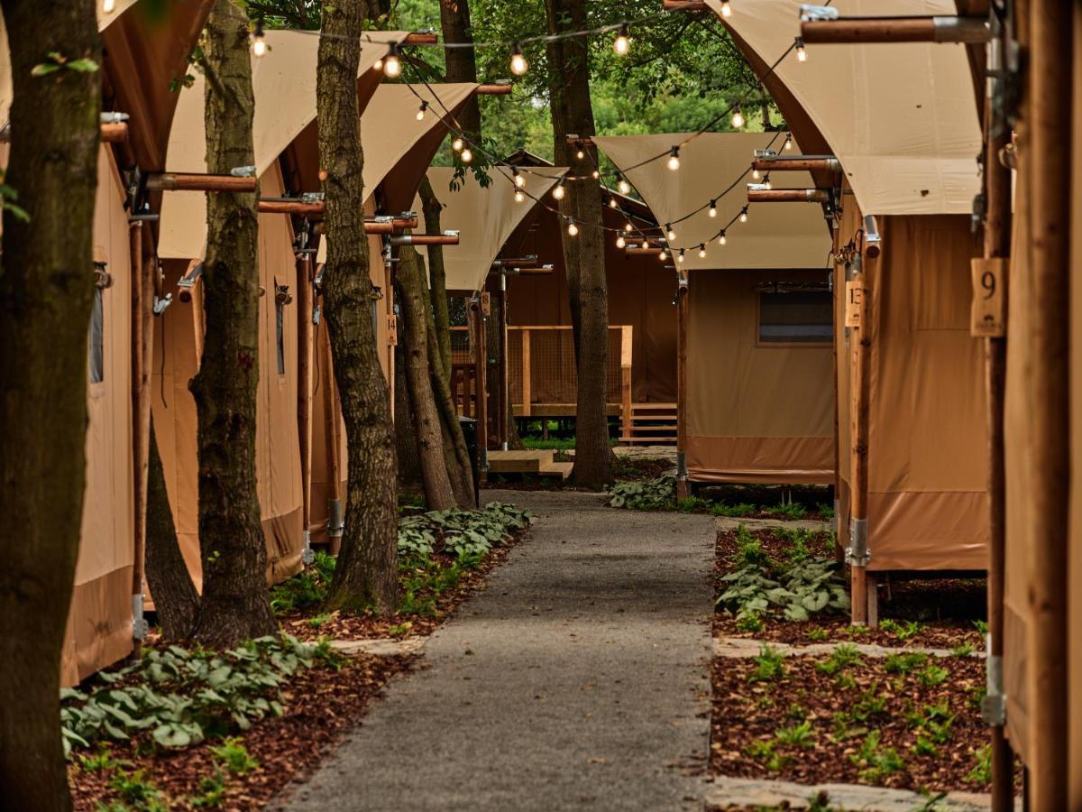 Готель Zatoria Luxury Glamping Затор Екстер'єр фото